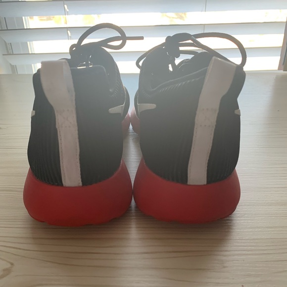 Black, Red and White Nike - Picture 5 of 7